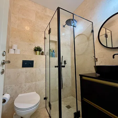 Lovely 1-Bedroom Apartment In The Best Location Tel Aviv Exterior photo