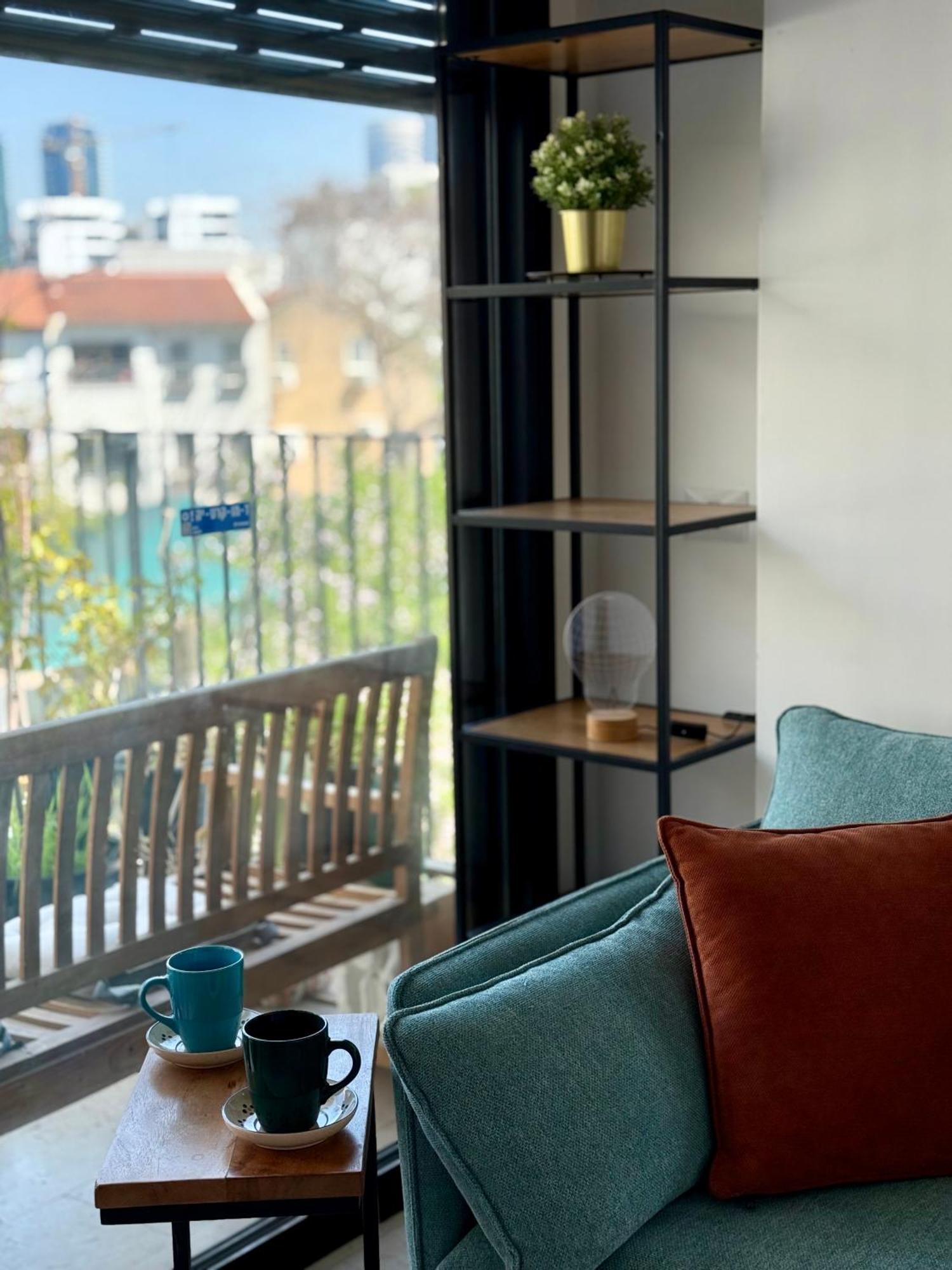Apartment Lovely 1-bedroom In The Location *