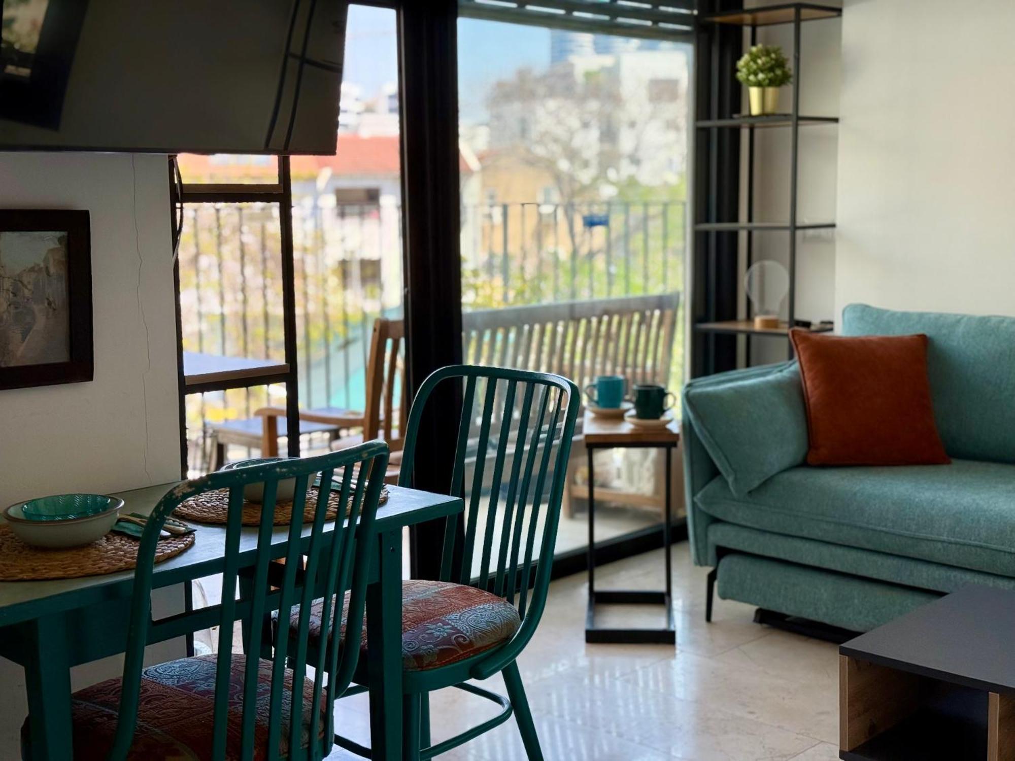 Lovely 1-bedroom In The Location Apartment Tel Aviv